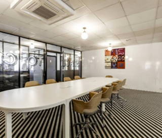 Bureau privé 22 m² 6 postes Location bureau Rue de l'Hôtel de ville Neuilly-sur-Seine 92200 - photo 9